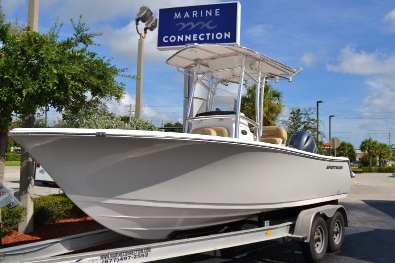 Thumbnail 0 for New 2017 Sportsman Open 212 Center Console boat for sale in West Palm Beach, FL