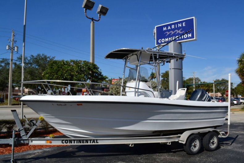 Used 2003 Triumph 210 boat for sale in Vero Beach, FL