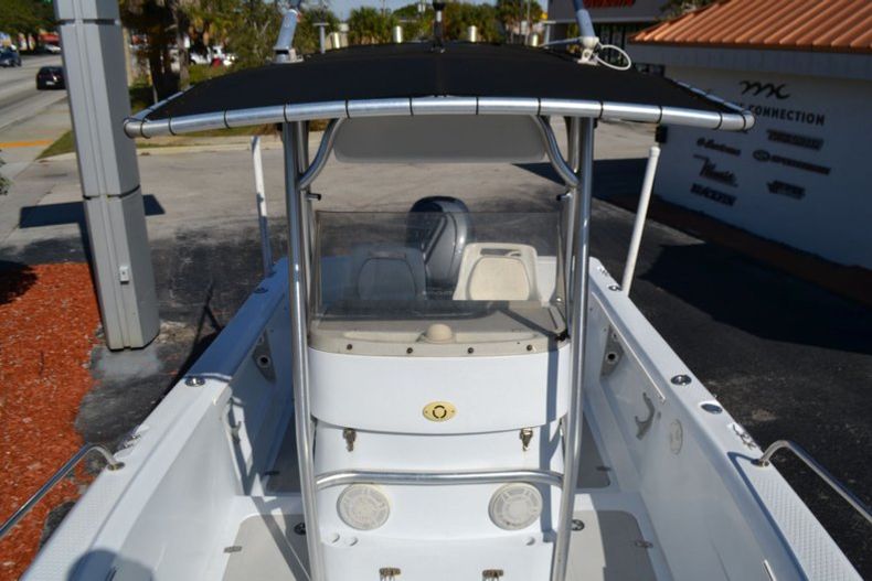 Thumbnail 13 for Used 2003 Triumph 210 boat for sale in Vero Beach, FL