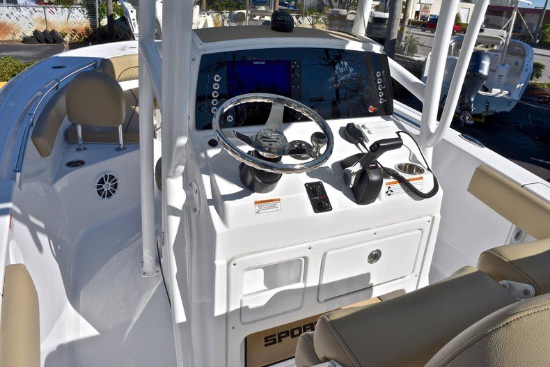 Thumbnail 26 for New 2018 Sportsman Open 212 Center Console boat for sale in West Palm Beach, FL