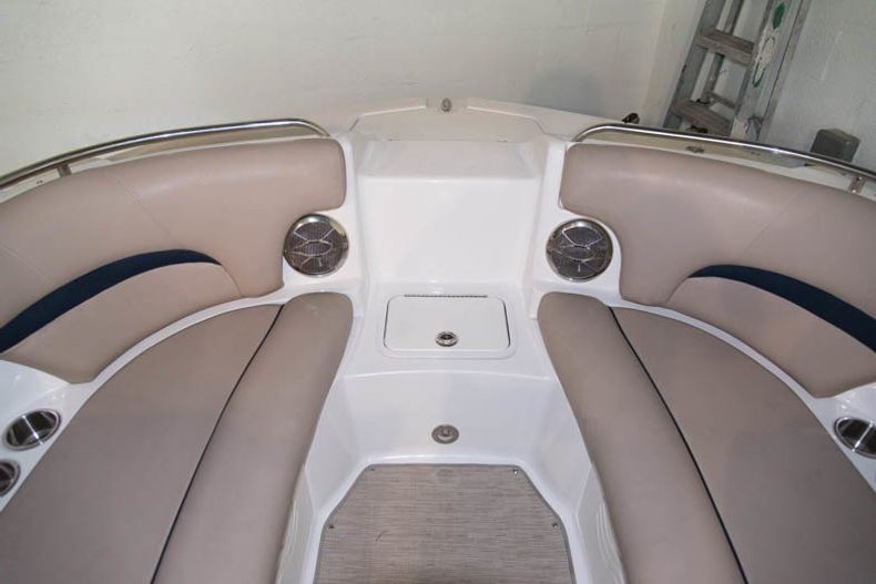 Thumbnail 15 for New 2015 Hurricane SunDeck SD 2000 OB boat for sale in Miami, FL