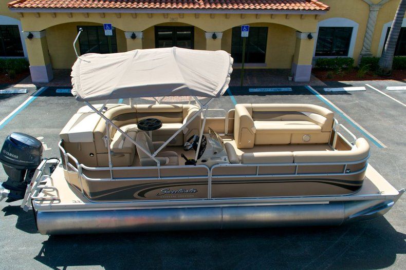 Thumbnail 35 for New 2014 Sweetwater 2286 Cruise 3 Gate boat for sale in Vero Beach, FL