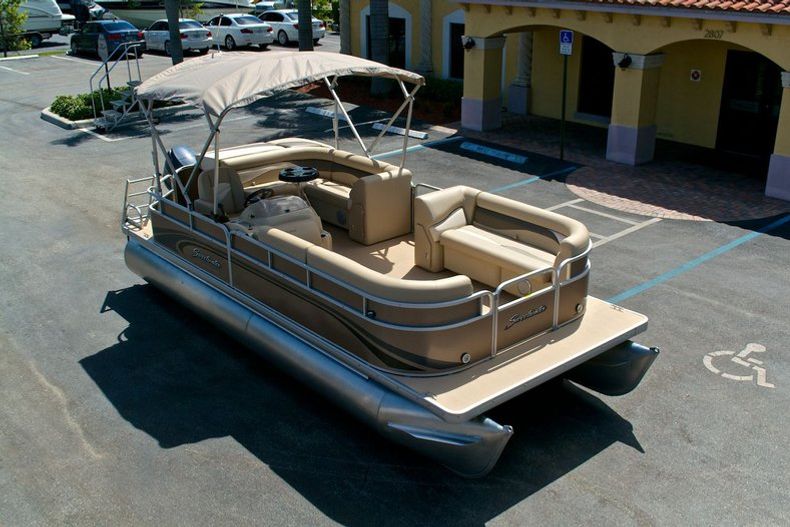 Thumbnail 36 for New 2014 Sweetwater 2286 Cruise 3 Gate boat for sale in Vero Beach, FL