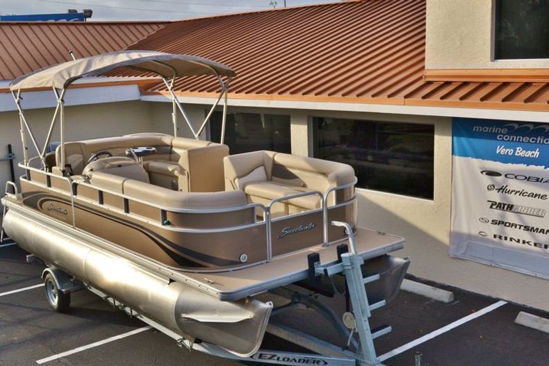 New 2014 Sweetwater 2286 Cruise 3 Gate boat for sale in Vero Beach, FL