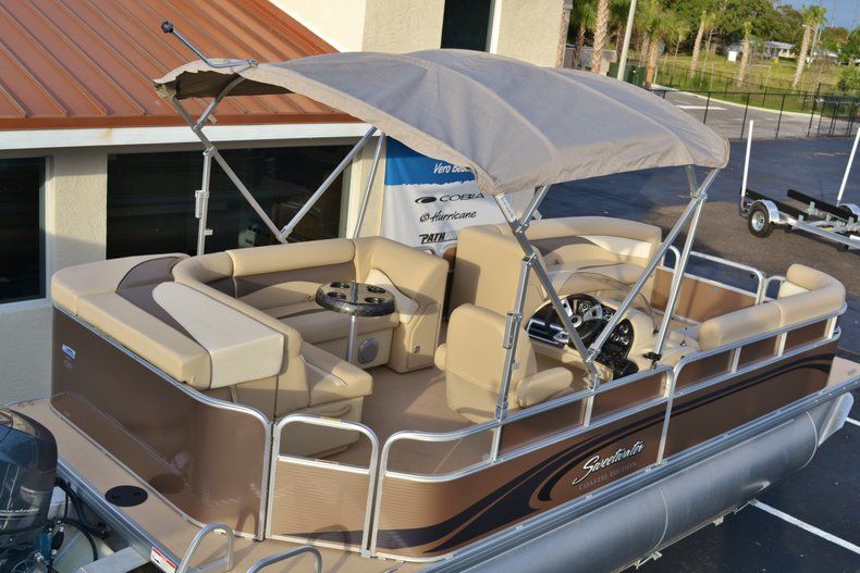 Thumbnail 59 for New 2014 Sweetwater 2286 Cruise 3 Gate boat for sale in Vero Beach, FL