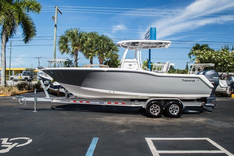 Thumbnail 9 for Used 2015 Tidewater 250 CC Adventure Center Console boat for sale in West Palm Beach, FL