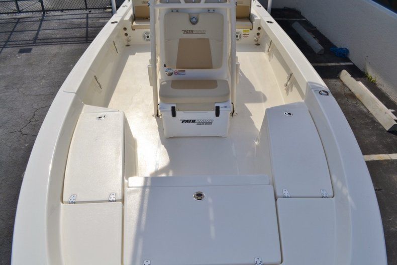 Thumbnail 12 for New 2016 Pathfinder 2200 TRS Bay Boat boat for sale in Vero Beach, FL