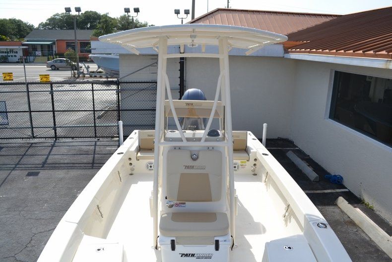 Thumbnail 13 for New 2016 Pathfinder 2200 TRS Bay Boat boat for sale in Vero Beach, FL