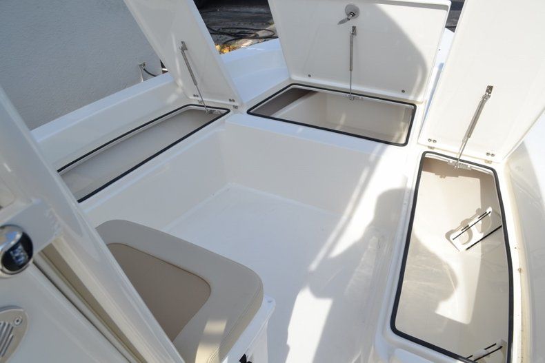 Thumbnail 20 for New 2016 Pathfinder 2200 TRS Bay Boat boat for sale in Vero Beach, FL