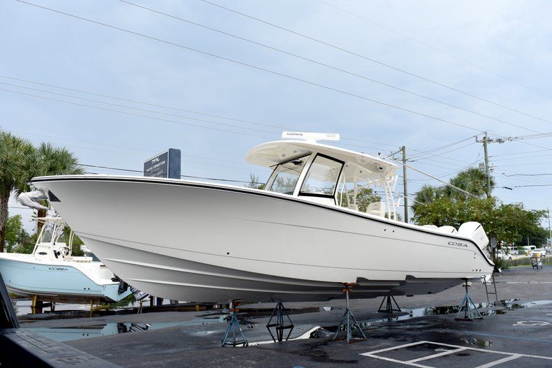 Thumbnail 3 for New 2019 Cobia 344 Center Console boat for sale in Fort Lauderdale, FL