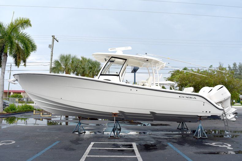 Thumbnail 4 for New 2019 Cobia 344 Center Console boat for sale in Fort Lauderdale, FL