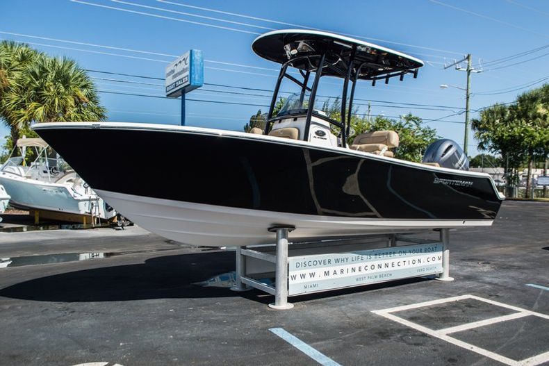 Thumbnail 3 for New 2016 Sportsman Open 212 Center Console boat for sale in West Palm Beach, FL