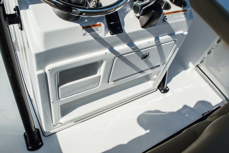 Thumbnail 37 for New 2016 Sportsman Open 212 Center Console boat for sale in West Palm Beach, FL