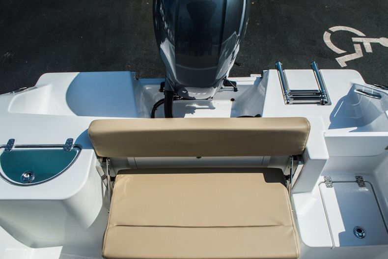 Thumbnail 40 for New 2016 Sportsman Open 212 Center Console boat for sale in West Palm Beach, FL