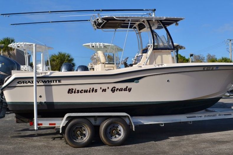 Used 2007 Grady-White 257 boat for sale in Vero Beach, FL