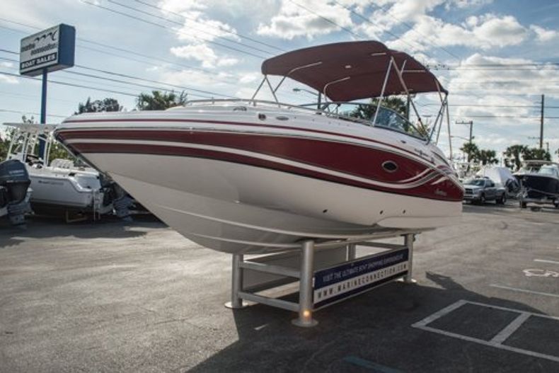 Thumbnail 3 for New 2014 Hurricane SunDeck SD 2200 OB boat for sale in West Palm Beach, FL