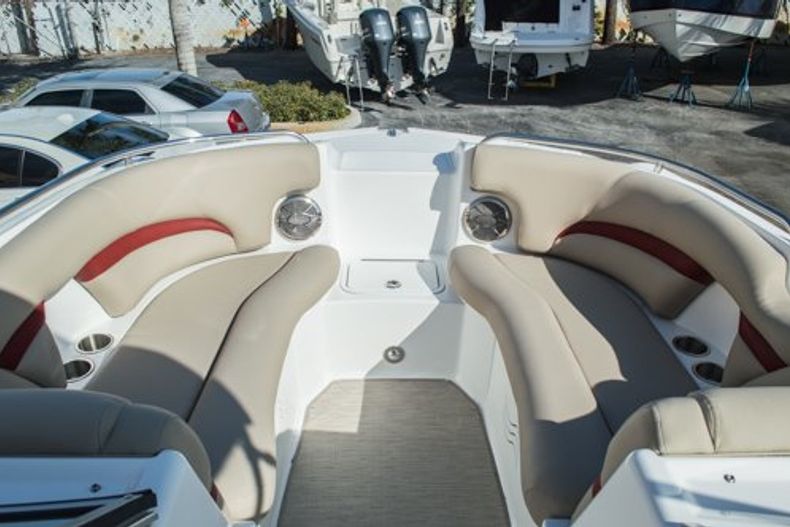 Thumbnail 25 for New 2014 Hurricane SunDeck SD 2200 OB boat for sale in West Palm Beach, FL