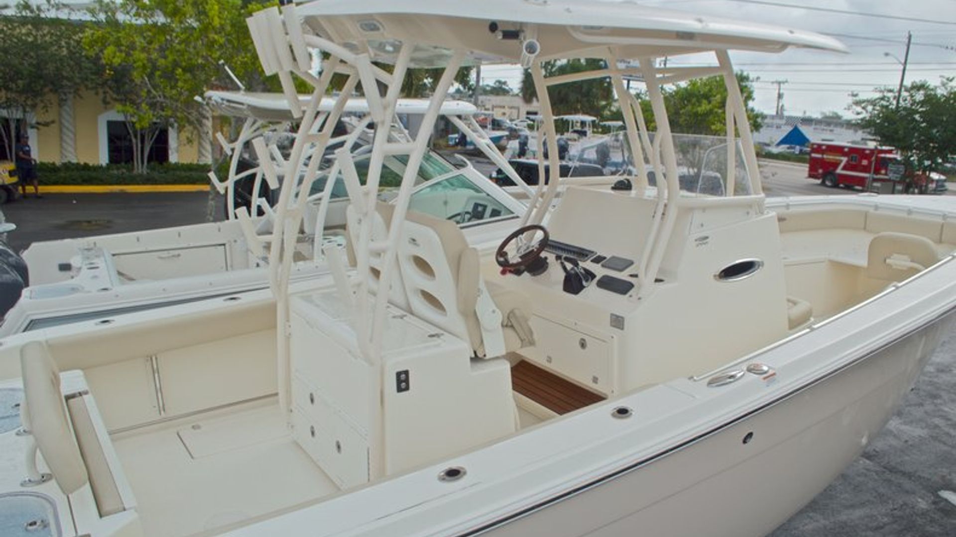 New 2016 Cobia 296 Center Console #N044 image 4