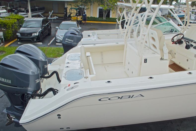 Thumbnail 4 for New 2016 Cobia 296 Center Console boat for sale in West Palm Beach, FL