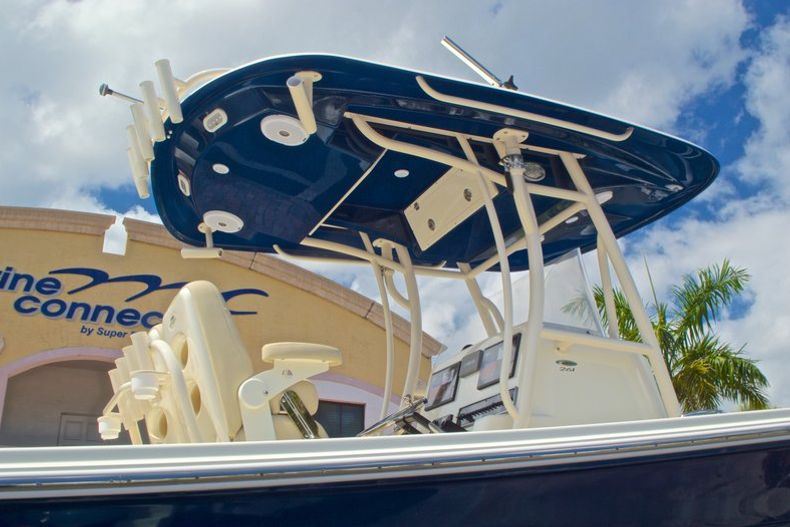 Thumbnail 9 for New 2016 Cobia 261 Center Console boat for sale in West Palm Beach, FL