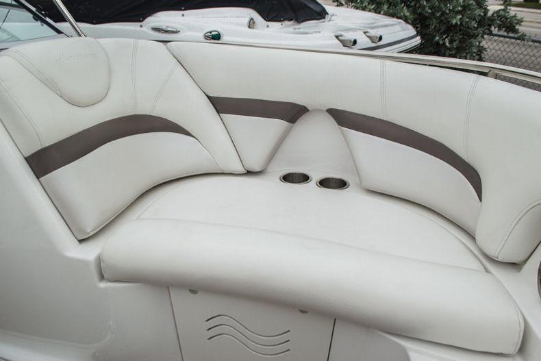Thumbnail 9 for New 2014 Hurricane SunDeck SD 2000 OB boat for sale in West Palm Beach, FL
