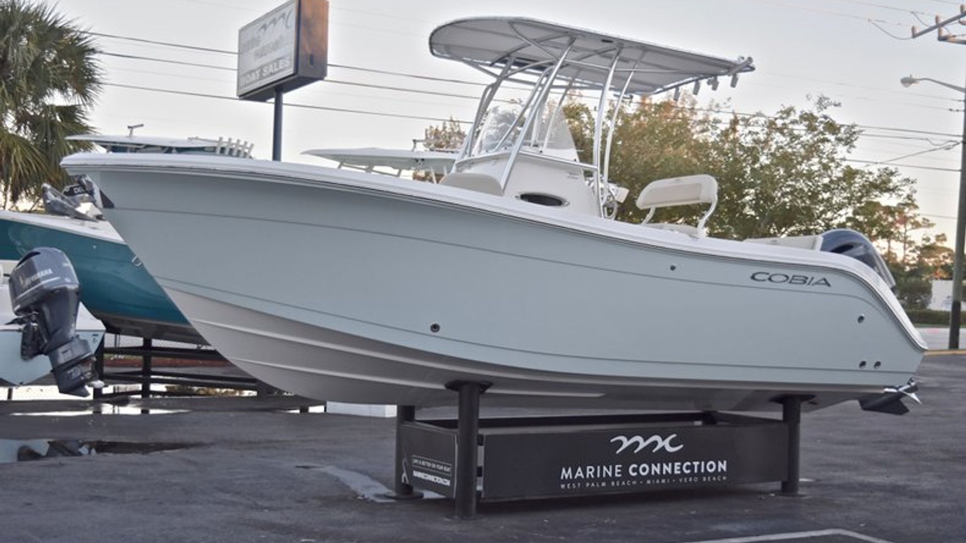 New 2018 Cobia 220 Center Console #X068 image 5