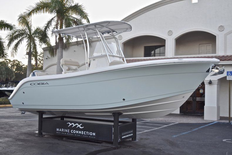 Thumbnail 1 for New 2018 Cobia 220 Center Console boat for sale in West Palm Beach, FL