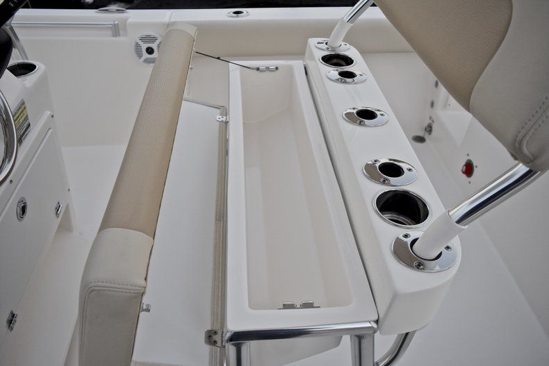 Thumbnail 20 for New 2018 Cobia 220 Center Console boat for sale in West Palm Beach, FL