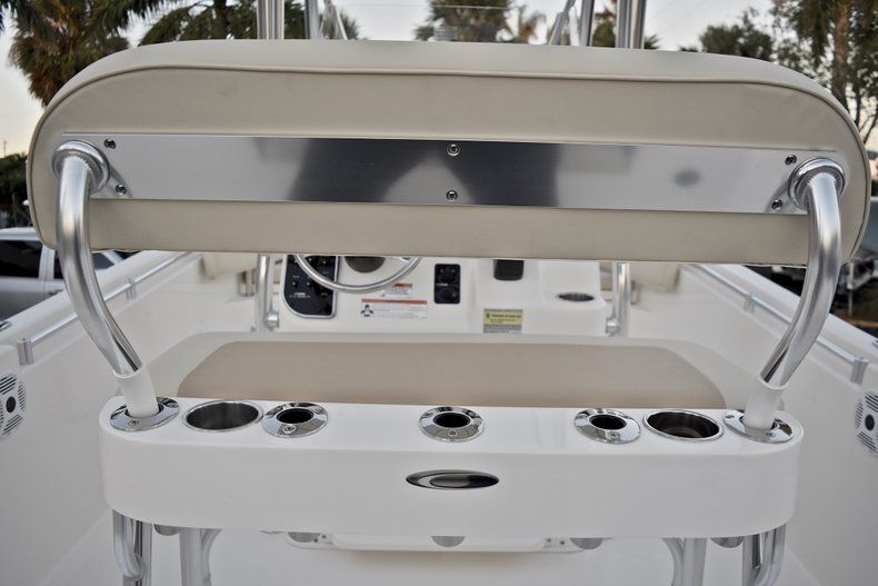 Thumbnail 18 for New 2018 Cobia 220 Center Console boat for sale in West Palm Beach, FL