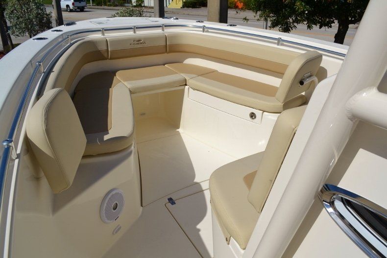 Thumbnail 14 for New 2017 Cobia 277 Center Console boat for sale in West Palm Beach, FL