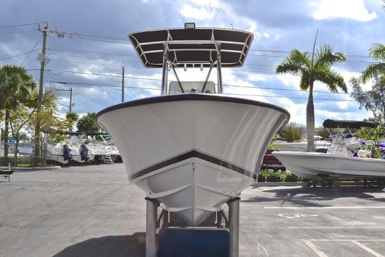 Thumbnail 3 for Used 1995 Contender 21 Open Fish Center Console boat for sale in West Palm Beach, FL