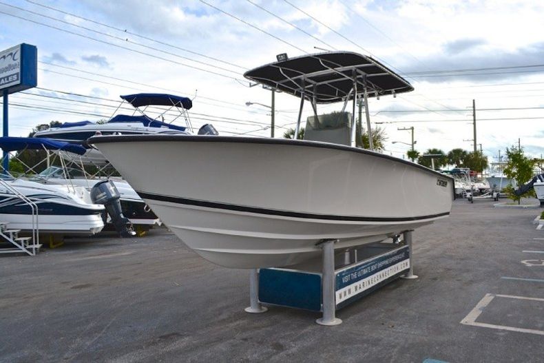 Thumbnail 4 for Used 1995 Contender 21 Open Fish Center Console boat for sale in West Palm Beach, FL