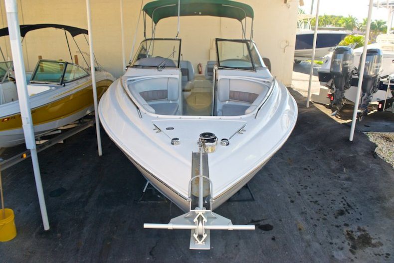 Thumbnail 4 for Used 2002 Regal 2900 LSR Bowrider boat for sale in Miami, FL