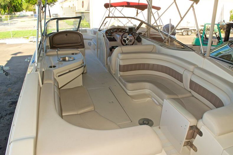 Thumbnail 10 for Used 2002 Regal 2900 LSR Bowrider boat for sale in Miami, FL