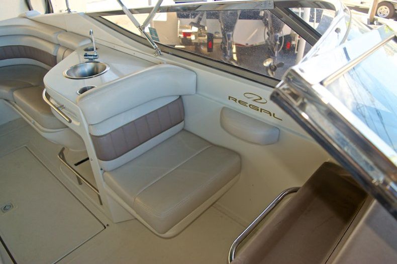 Thumbnail 15 for Used 2002 Regal 2900 LSR Bowrider boat for sale in Miami, FL