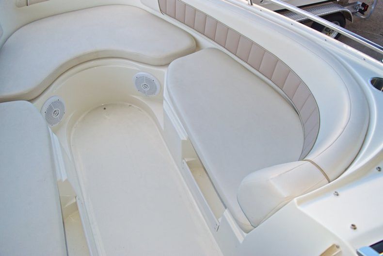 Thumbnail 22 for Used 2002 Regal 2900 LSR Bowrider boat for sale in Miami, FL