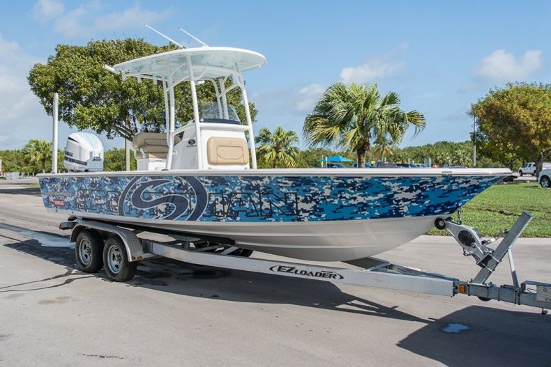 Thumbnail 5 for New 2016 Sportsman Masters 247 Elite Bay Boat boat for sale in Miami, FL
