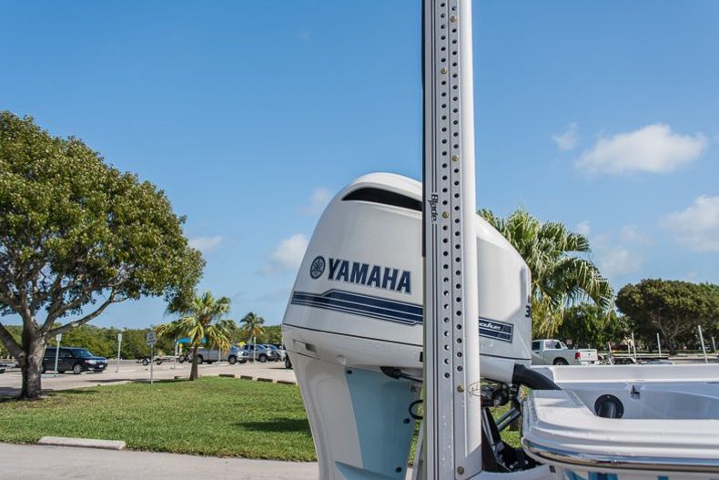Thumbnail 13 for New 2016 Sportsman Masters 247 Elite Bay Boat boat for sale in Miami, FL