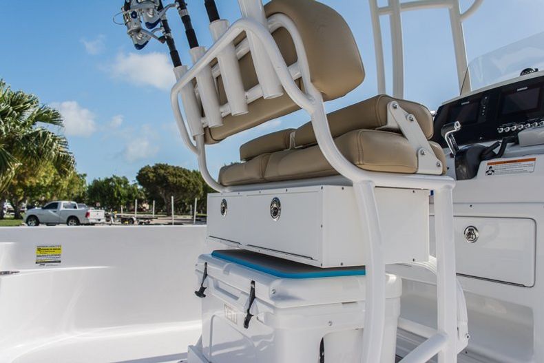 Thumbnail 17 for New 2016 Sportsman Masters 247 Elite Bay Boat boat for sale in Miami, FL