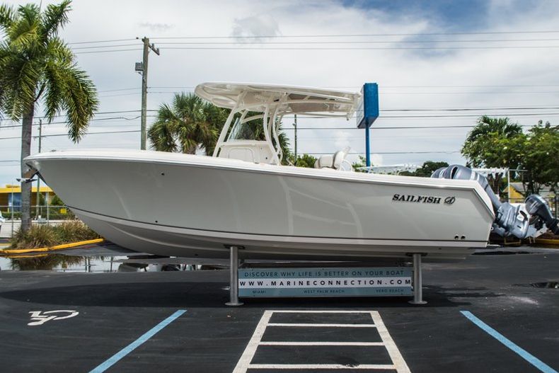 Thumbnail 4 for New 2016 Sailfish 270 CC Center Console boat for sale in West Palm Beach, FL