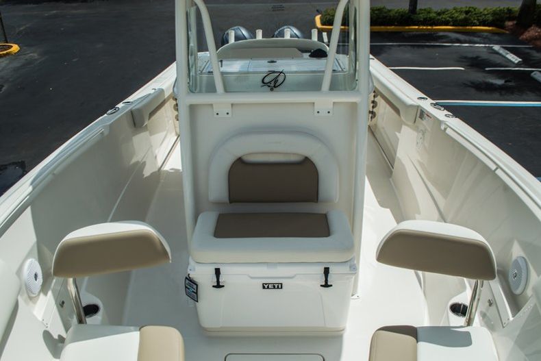 Thumbnail 19 for New 2016 Sailfish 270 CC Center Console boat for sale in West Palm Beach, FL