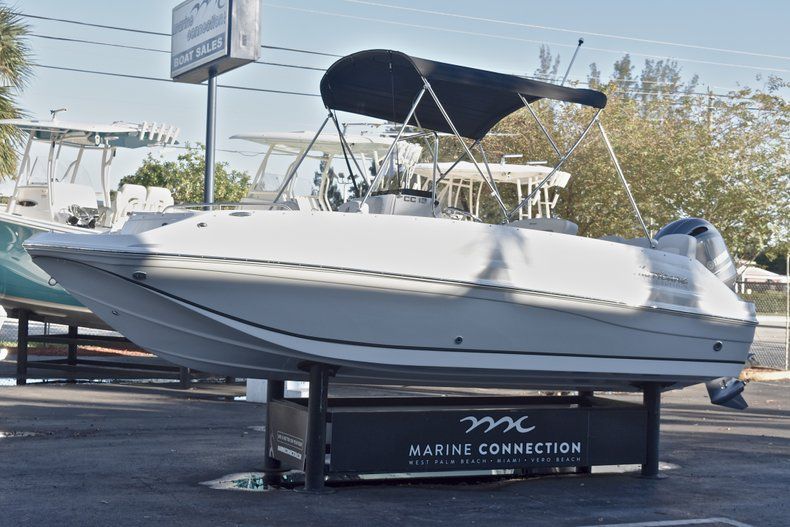 Thumbnail 3 for New 2018 Hurricane CC19 Center Console boat for sale in West Palm Beach, FL