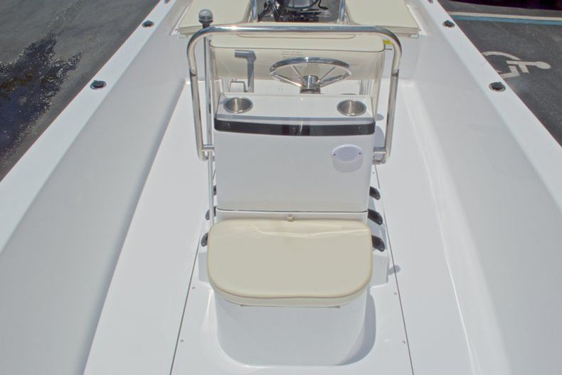 Thumbnail 25 for New 2017 Sportsman 19 Island Reef boat for sale in West Palm Beach, FL