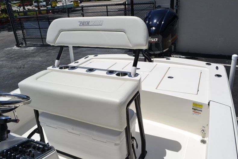 Thumbnail 15 for New 2016 Pathfinder 2300 HPS Bay Boat boat for sale in Vero Beach, FL