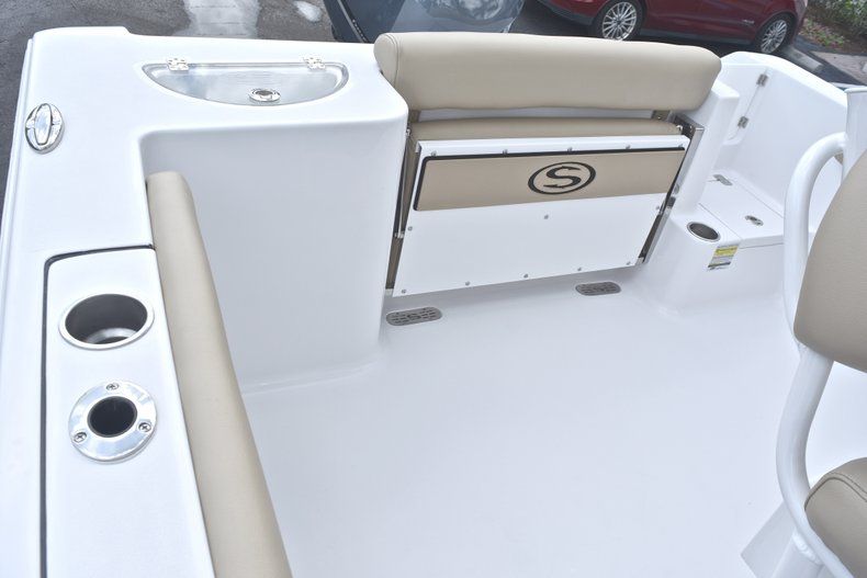 Thumbnail 10 for New 2019 Sportsman Open 232 Center Console boat for sale in West Palm Beach, FL