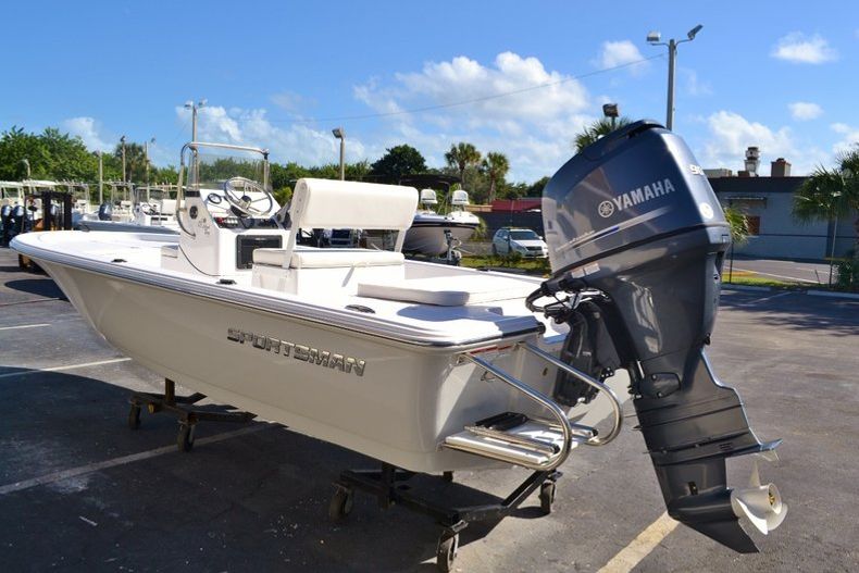 Thumbnail 4 for New 2016 Sportsman 18 Island Bay boat for sale in Vero Beach, FL
