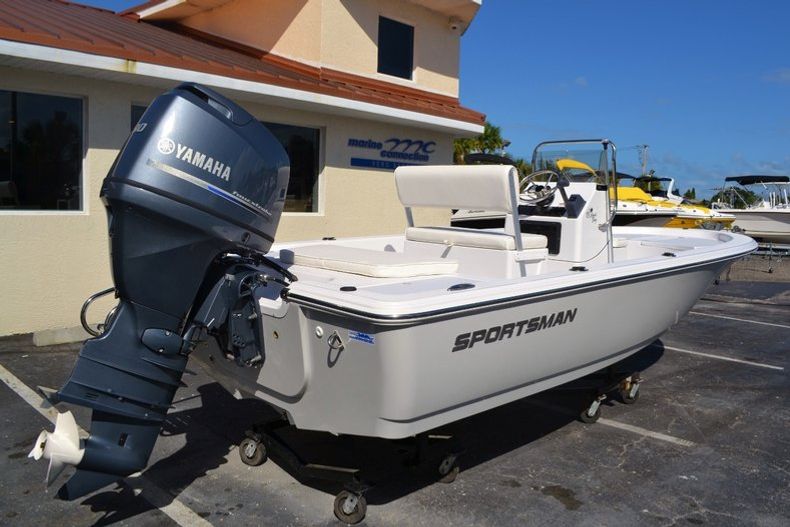 Thumbnail 6 for New 2016 Sportsman 18 Island Bay boat for sale in Vero Beach, FL