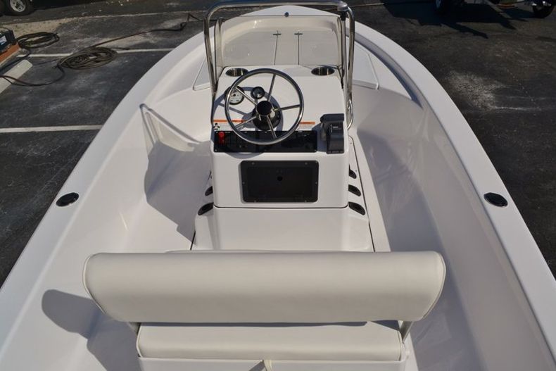 Thumbnail 9 for New 2016 Sportsman 18 Island Bay boat for sale in Vero Beach, FL