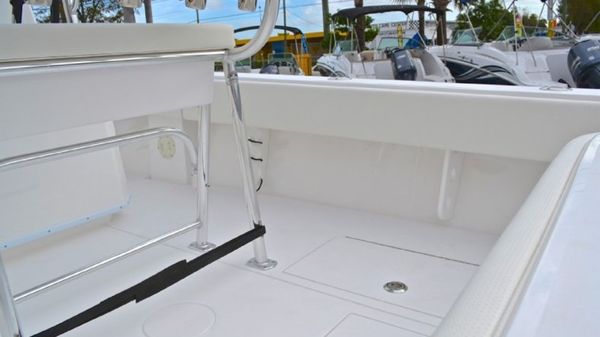 New 2013 Contender 25 Tournament Center Console #C355 image 26