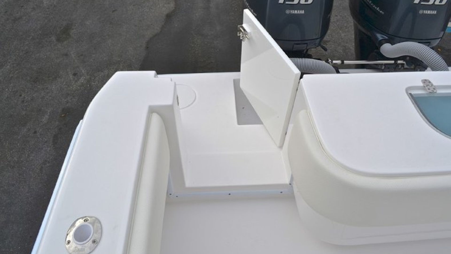 New 2013 Contender 25 Tournament Center Console #C355 image 28